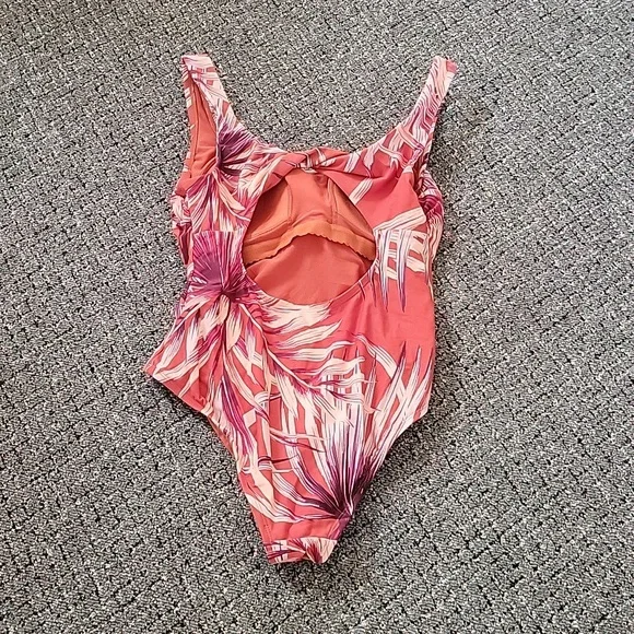 🍍3 for 10🍍  Konami sol bathing suit - Picture 2 of 3